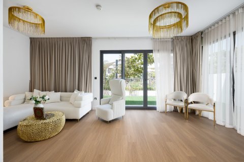 Villa in Tilal Al Ghaf, Dubai 4 bedrooms, 311.23 sq.m. № 145694