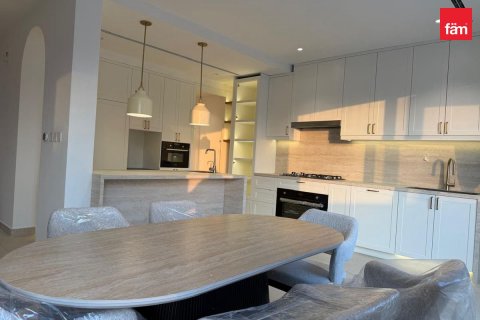Villa in Reem, Dubai 4 bedrooms, 289.7 sq.m. № 145959 - photo 6