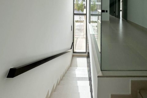 Townhouse in Tilal Al Ghaf, Dubai 3 bedrooms, 18.69 sq.m. № 145720 - photo 9