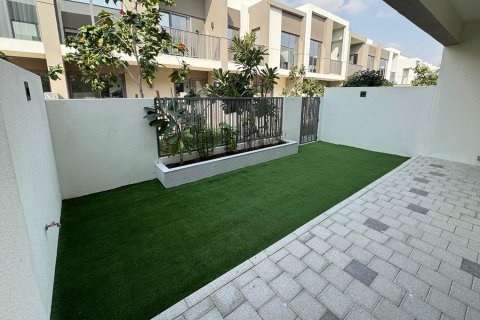 Townhouse in Tilal Al Ghaf, Dubai 3 bedrooms, 18.69 sq.m. № 145720 - photo 5
