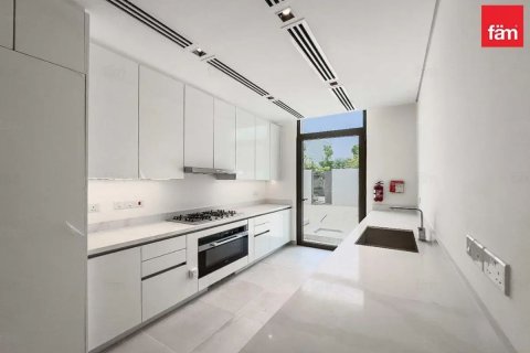 Villa à Dubai, 4 chambres, 642.5 m², № 143673 - photo 10