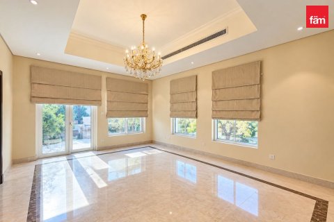 Villa in Al Furjan, Dubai 5 bedrooms, 600 sq.m. № 145926 - photo 18