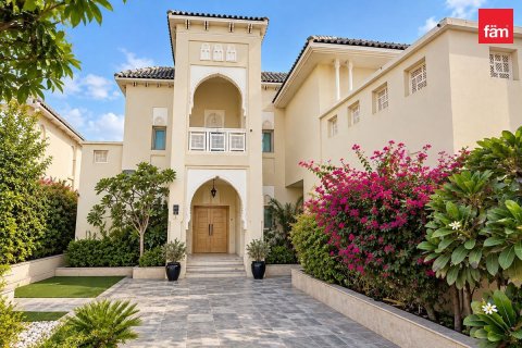 Villa in Al Furjan, Dubai 5 bedrooms, 600 sq.m. № 145926 - photo 10