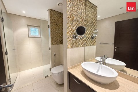 Villa in Al Furjan, Dubai 5 bedrooms, 600 sq.m. № 145926 - photo 7