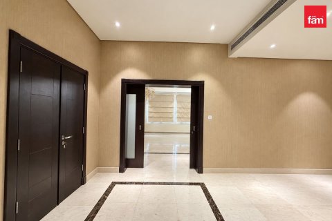 Villa in Al Furjan, Dubai 5 bedrooms, 600 sq.m. № 145926 - photo 14