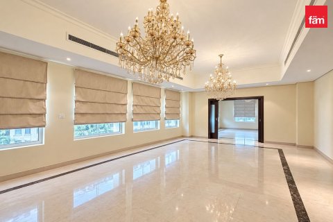 Villa in Al Furjan, Dubai 5 bedrooms, 600 sq.m. № 145926 - photo 2