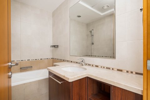 Снять в аренду квартиру в Дубай Марине, Дубай: 2 спальни, 151.06м², № 145773 - фото 11