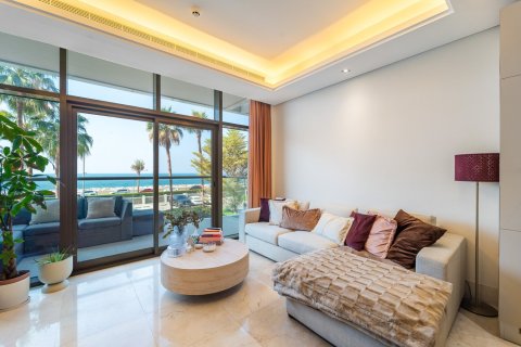 Apartment in Palm Jumeirah, Dubai 2 bedrooms, 123 sq.m. № 143540 - photo 3