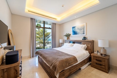 Apartment in Palm Jumeirah, Dubai 2 bedrooms, 123 sq.m. № 143540 - photo 8