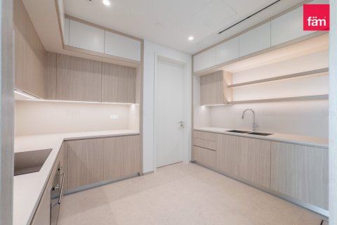 Appartement à Dubai, 2 chambres, 181 m², № 143869 - photo 6
