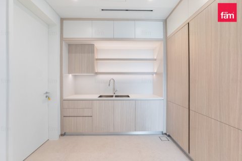 Appartement à Dubai, 2 chambres, 181 m², № 143869 - photo 4