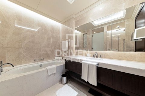 Penthouse à The Address Residence Fountain Views, Downtown Dubai (Downtown Burj Dubai), Dubai, 4 chambres, 379.04 m², № 145093 - photo 26
