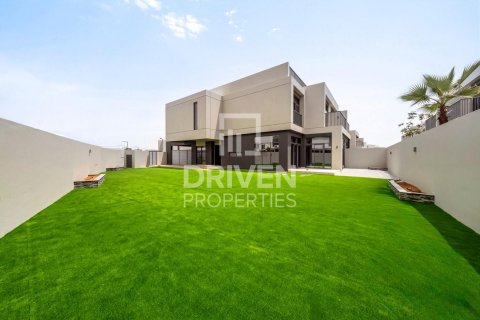 Villa in The Pulse, Dubai South (Dubai World Central), Dubai 4 bedrooms, 448.44 sq.m. № 145568