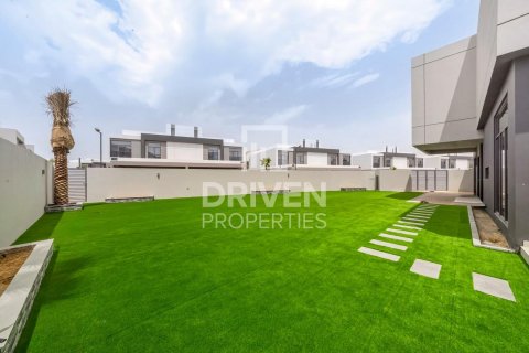 Villa in The Pulse, Dubai South (Dubai World Central), Dubai 4 bedrooms, 448.44 sq.m. № 145568 - photo 24