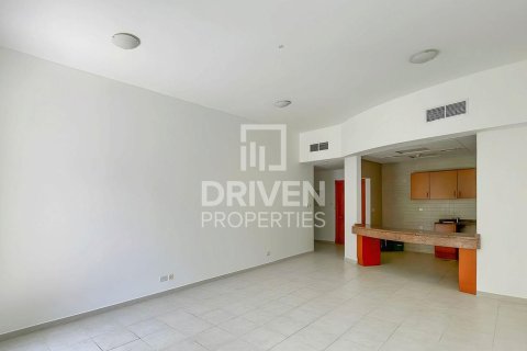 Appartement à Dubai Investment Park, Dubai, 1 chambre, 99.41 m², № 144299 - photo 2