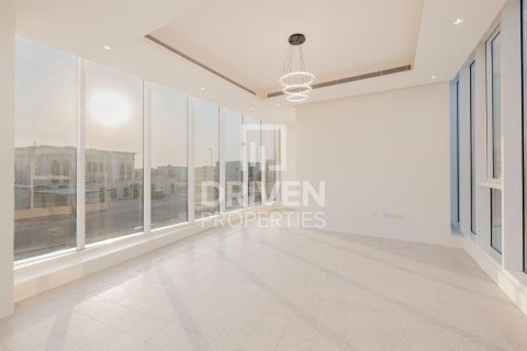 Снять в аренду виллу в Nadd Al Sheba, Дубай: 7 спален, 1475.95м², № 145486 - фото 23