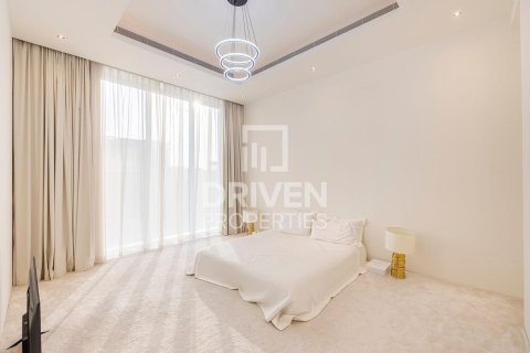 Снять в аренду виллу в Nadd Al Sheba, Дубай: 7 спален, 1475.95м², № 145486 - фото 17