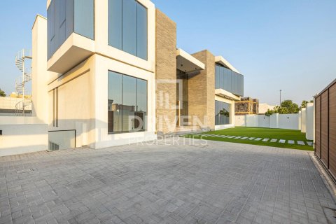Снять в аренду виллу в Nadd Al Sheba, Дубай: 7 спален, 1475.95м², № 145486 - фото 29