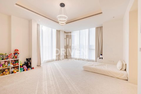 Снять в аренду виллу в Nadd Al Sheba, Дубай: 7 спален, 1475.95м², № 145486 - фото 18