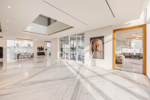 Снять в аренду виллу в Nadd Al Sheba, Дубай: 7 спален, 1475.95м², № 145486 - фото 7