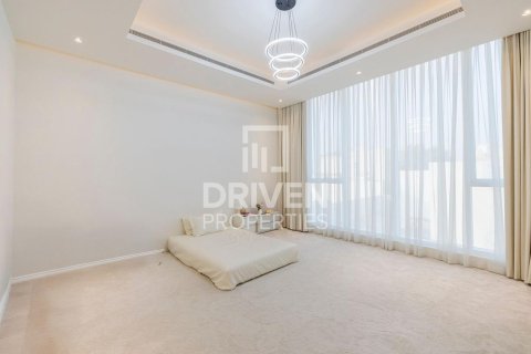 Снять в аренду виллу в Nadd Al Sheba, Дубай: 7 спален, 1475.95м², № 145486 - фото 25