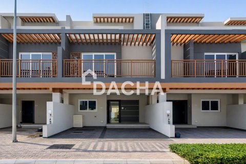 Maison de ville à DAMAC Hills (Akoya by DAMAC), Dubai, 4 chambres, 113 m², № 143477