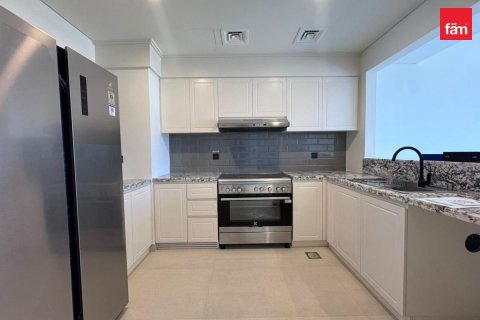 Townhouse in Dubai 4 bedrooms, 144.1 sq.m. № 145962