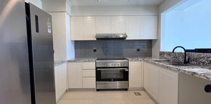 Townhouse in Dubai 4 bedrooms, 144.1 sq.m. № 145962