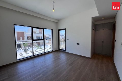 Townhouse in Dubai 4 bedrooms, 144.1 sq.m. № 145962 - photo 3