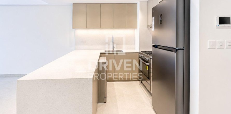 Квартира в Umm Suqeim 3, Умм-Сукейм, Дубай, 2 спальни, 110.65м², № 145653