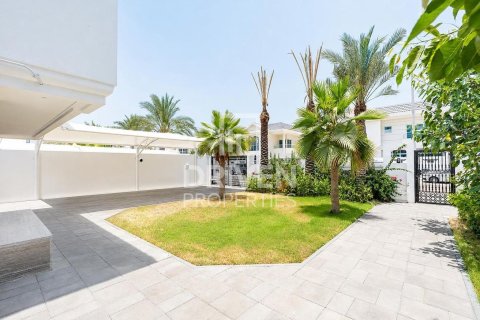 فيلا في جميرا, دبي 5 غرف نوم , 341.6 م² رقم 145025 - صورة 30