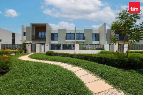 Maison de ville à Dubai, 3 chambres, 160.9 m², № 143450