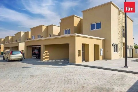 Villa à Dubai, 4 chambres, 227.3 m², № 145984