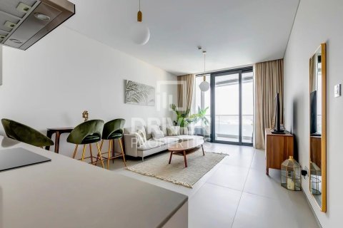 Снять в аренду квартиру в The Address Jumeirah Resort and Spa, Джумейра Бич Резиденс, Дубай: 2 спальни, 108.42м², № 145332 - фото 4