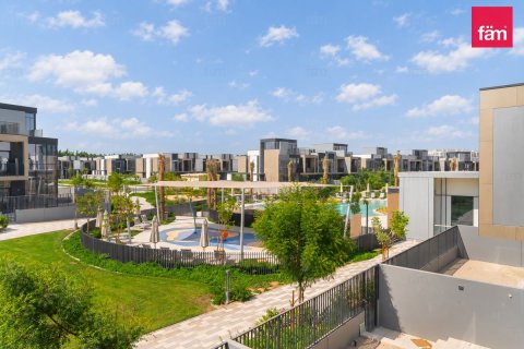 Villa à Dubai, 3 chambres, 168 m², № 143825