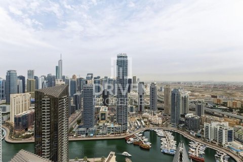 Apartment in Shams, Jumeirah Beach Residence, Dubai 2 bedrooms, 122.91 sq.m. № 145096 - photo 18