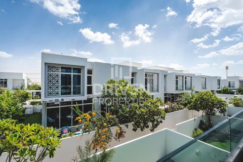 Townhouse in Arabella Townhouses, Mudon, Dubai 3 bedrooms, 263.94 sq.m. № 145412 - photo 16