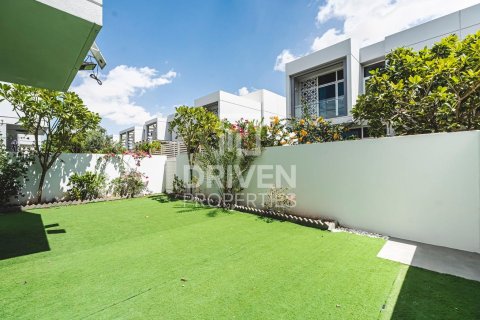 Townhouse in Arabella Townhouses, Mudon, Dubai 3 bedrooms, 263.94 sq.m. № 145412 - photo 2