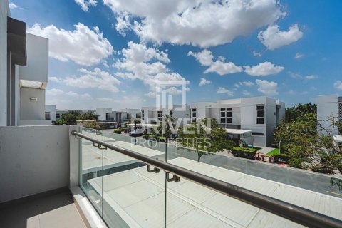 Townhouse in Arabella Townhouses, Mudon, Dubai 3 bedrooms, 263.94 sq.m. № 145412 - photo 12