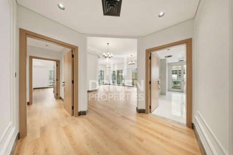 Квартира в Джумейра Вилладж Серкл, Дубай, 3 спальни, 221.39м², № 145030