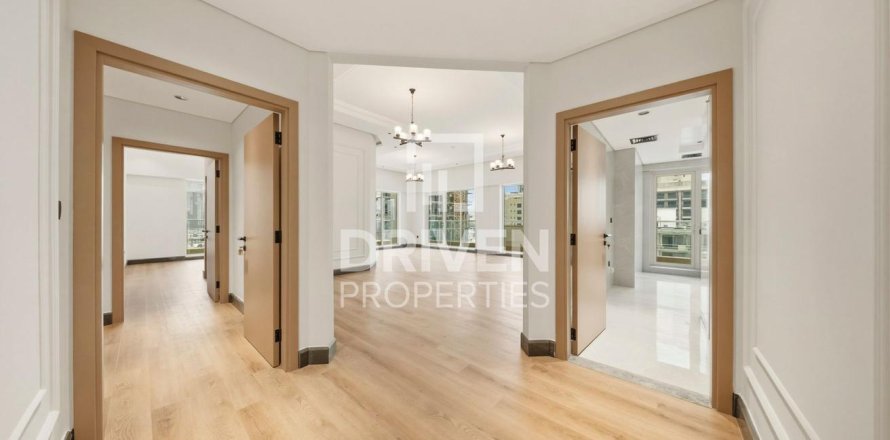 Квартира в Джумейра Вилладж Серкл, Дубай, 3 спальни, 221.39м², № 145030