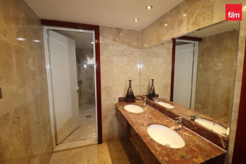 Villa in Al Barsha, Dubai 6 bedrooms, 1393.5 sq.m. № 143968 - photo 11