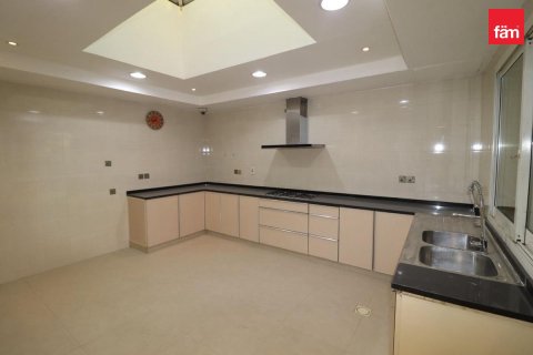 Villa in Al Barsha, Dubai 6 bedrooms, 1393.5 sq.m. № 143968 - photo 5