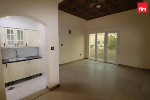 Villa in Al Barsha, Dubai 6 bedrooms, 1393.5 sq.m. № 143968 - photo 7