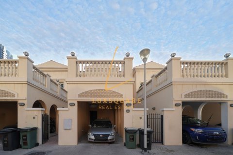 Villa à Dubai, 1 chambre, 180 m², № 143764