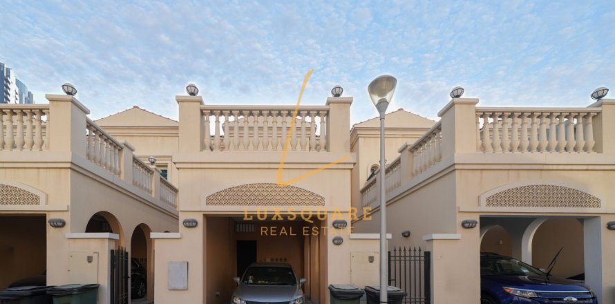 Villa in Dubai 1 bedroom, 180 sq.m. № 143764