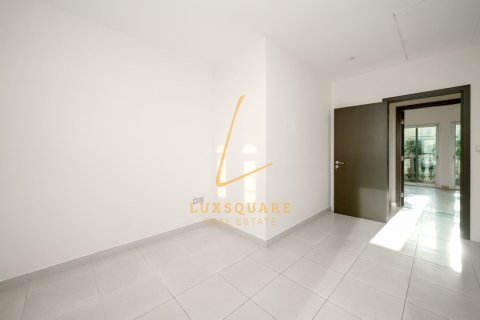 Villa in Dubai 1 bedroom, 180 sq.m. № 143764 - photo 11