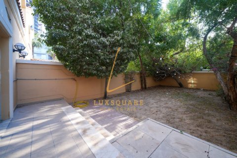 Villa in Dubai 1 bedroom, 180 sq.m. № 143764 - photo 21