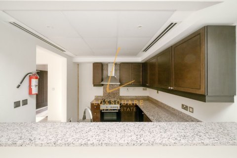Villa in Dubai 1 bedroom, 180 sq.m. № 143764 - photo 6