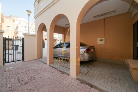 Villa in Dubai 1 bedroom, 180 sq.m. № 143764 - photo 20